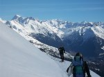 10 Le splendide montagne della Valle Camonica, a SX, l'Adamello 